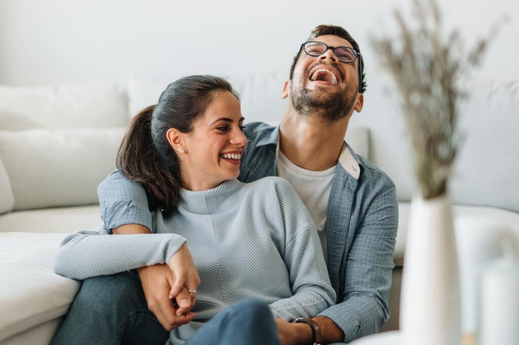 The 5 things couples should do every weekend to keep their relationship thriving: expert