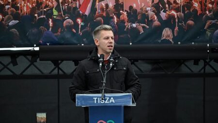 EPP penalises Hungarian opposition party for not backing von der Leyen