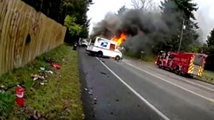 Deputy saves mail driver from burning truck in Washington: bodycam