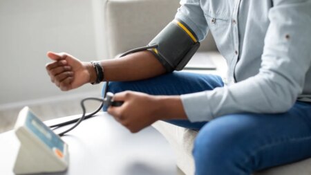 Men face hidden heart risk years earlier than women, study suggests