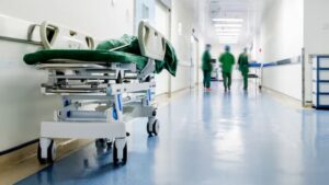 Nurse who gave patient drugs that stopped his heart stripped of licence for ‘egregious’ misconduct: college