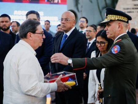 The ‘discombobulator’: Did US use ‘secret weapon’ in Maduro abduction?