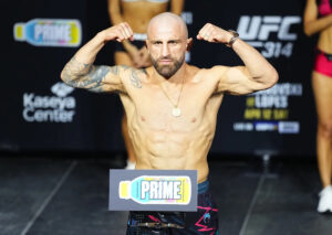 UFC 325 weigh-in video: Volkanovski vs. Lopes 2