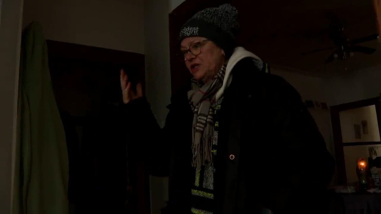 Click to play video: 'Quebec coroner investigating two deaths following freezing cold weather, power outages'