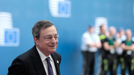 Draghi: EU must become a ‘genuine federation’ to avoid decline