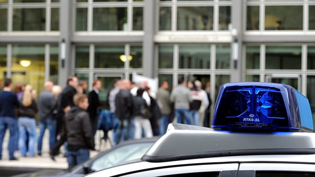 German police arrest five men for smuggling goods worth €30 million to Russia