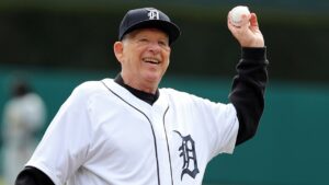 World Series hero, Tigers great Mickey Lolich dead at 85