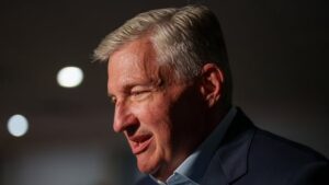 Liberal MP Bruce Fanjoy criticizes government’s latest return-to-office order