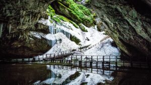 Scientists discover 5,000-year-old bacterium resistant to modern antibiotics