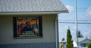 Support for Alberta independence sits at 3 in 10 in favour, poll finds