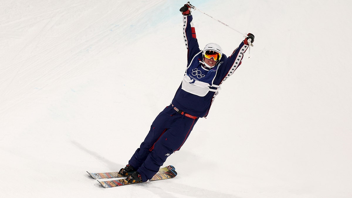 Alex Ferreira celebrating