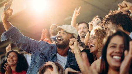 AT&T’s Turbo Live Keeps Your Phone Connected During Big Stadium Events