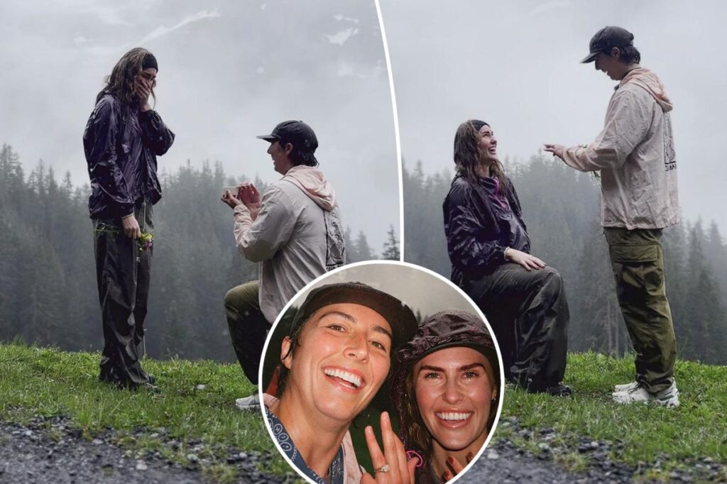Adorable couple amazes each other by proposing at the exact same time