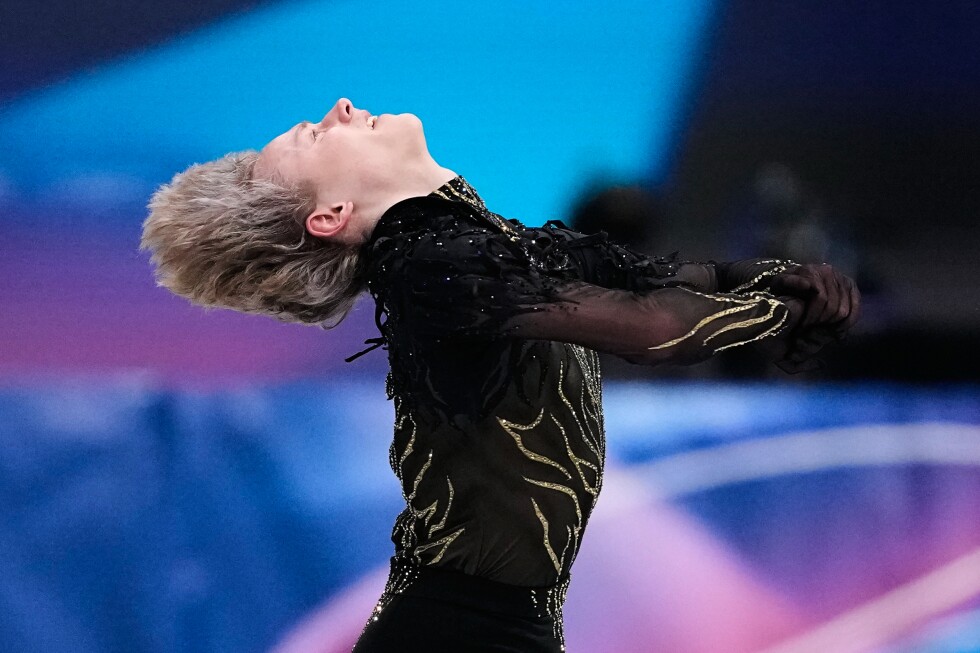 Mikaela Shiffrin and other Winter Olympic stars put their legacies at risk in pursuit of gold