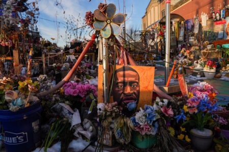 Memorials remain in Minneapolis to 2 people killed by federal officers