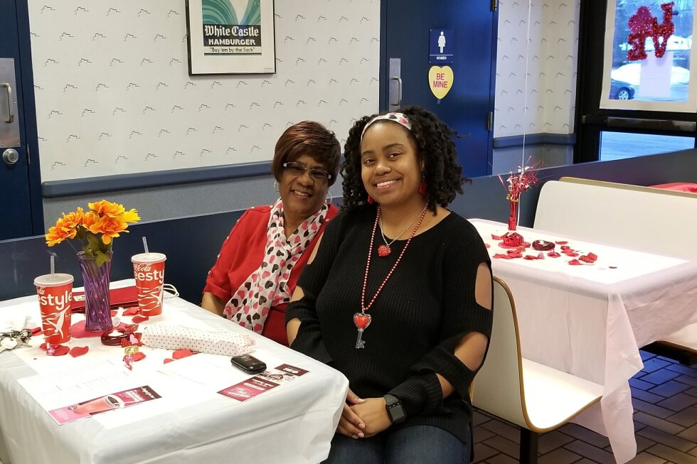Valentine’s Day dinners at White Castle create memories