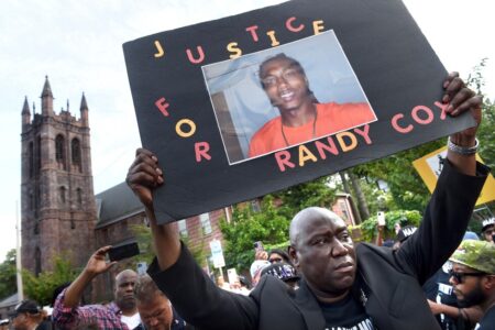 Charges dismissed against officers accused of mistreating paralyzed prisoner