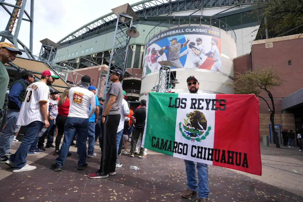 Arizona Diamondbacks 3, Mexico 6