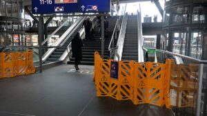 Berlin Central Station’s escalator chaos frustrates travellers and politicians