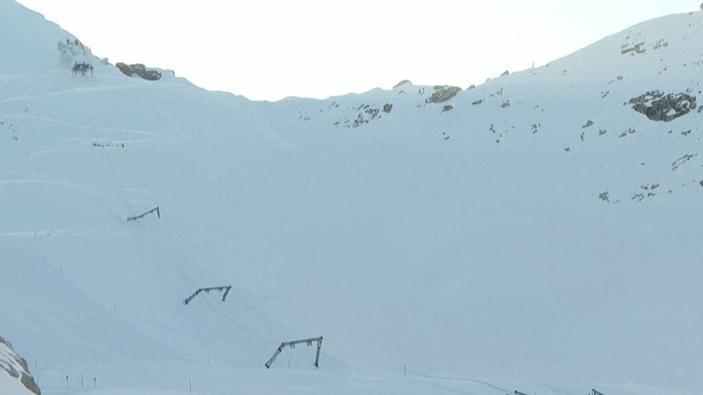 Video. Melting glacier on Germany’s highest peak leads to ski lift demolition