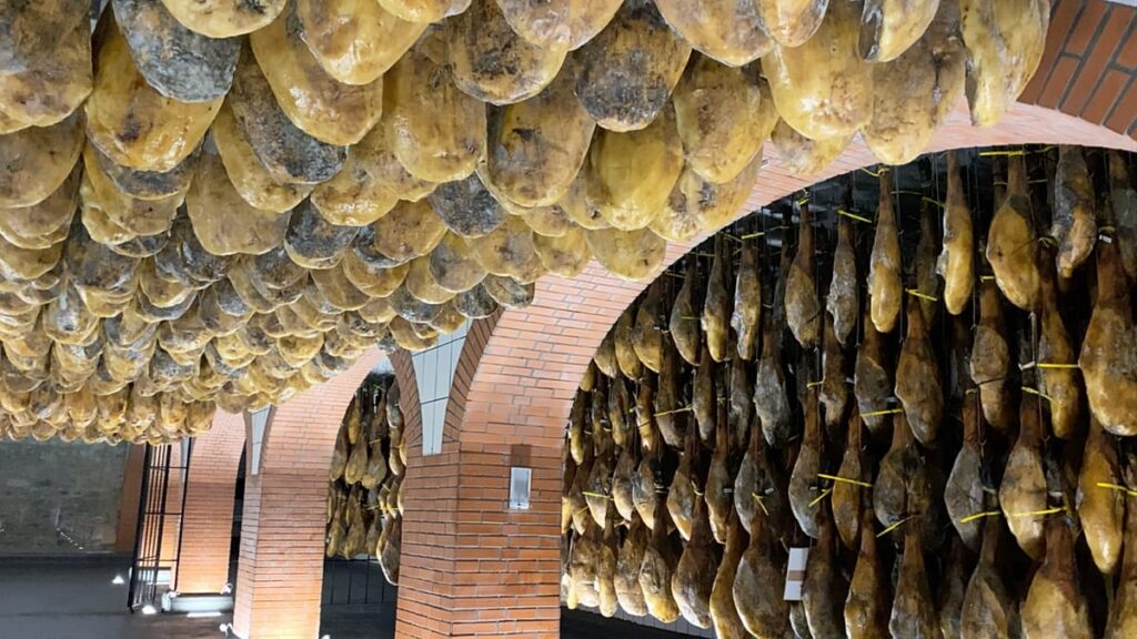 The Secrets of ‘Pata Negra’: acorn-fed 100% Iberian ham sets out to conquer the world