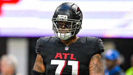 Elijah Wilkinson calls Falcons a ‘clown show,’ tells fans ‘y’all in hell’ after signing with Cardinals