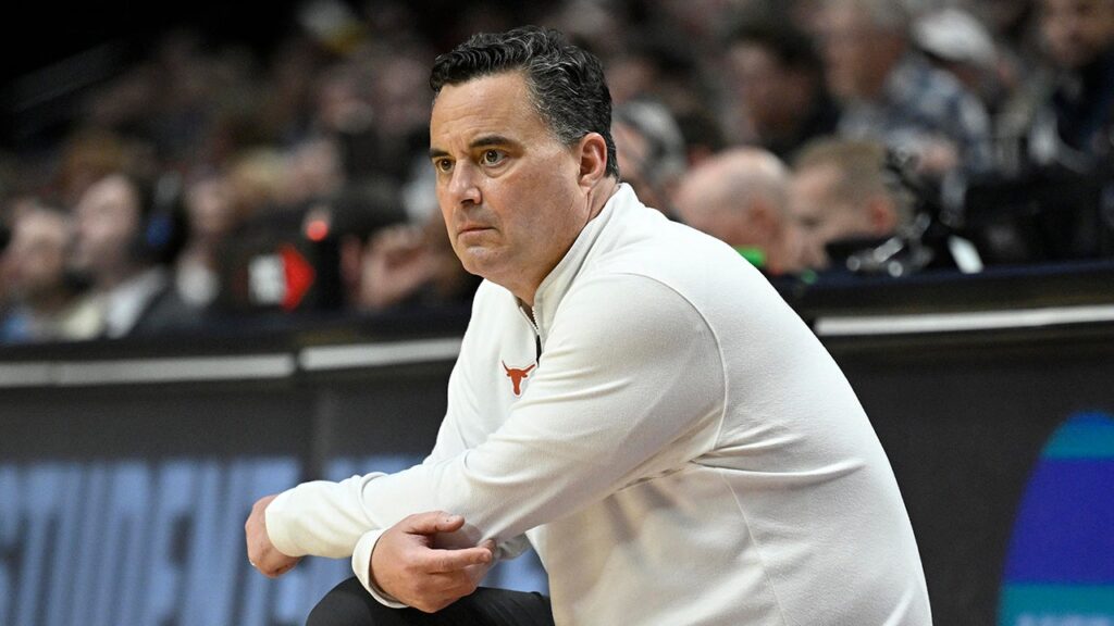 Texas coach gives fiery, expletive-laden halftime speech before Longhorns’ upset over Gonzaga