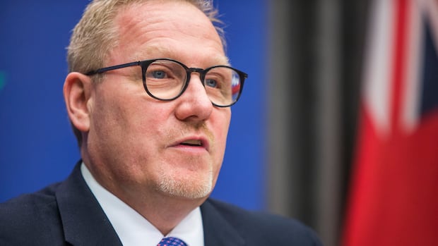 Former Manitoba cabinet minister Scott Fielding accused of sexually assaulting co-worker in hotel: court docs