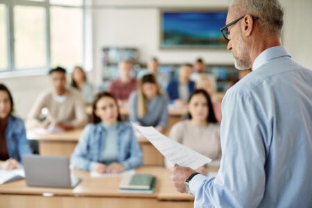 Professor reveals the telltale sign students are using AI in their assignments