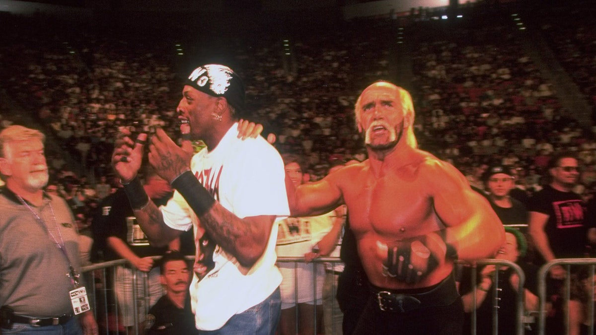 Dennis Rodman and Hulk Hogan in ring