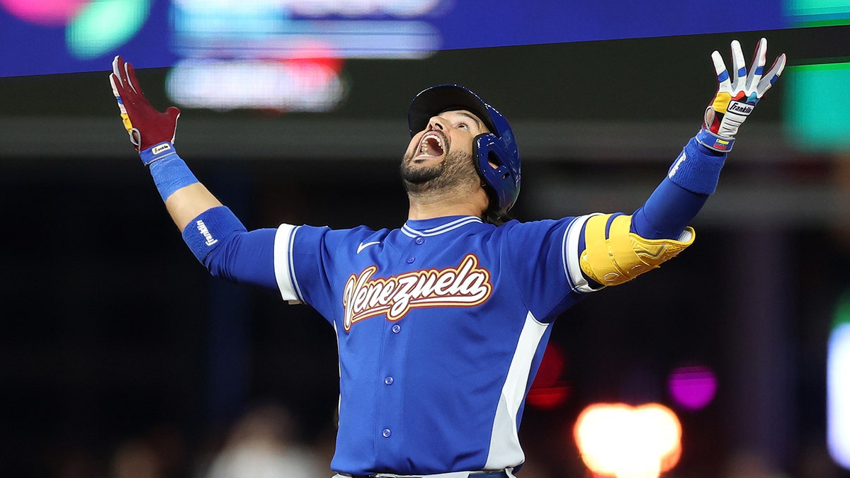 Eugenio Suarez reacts on second base