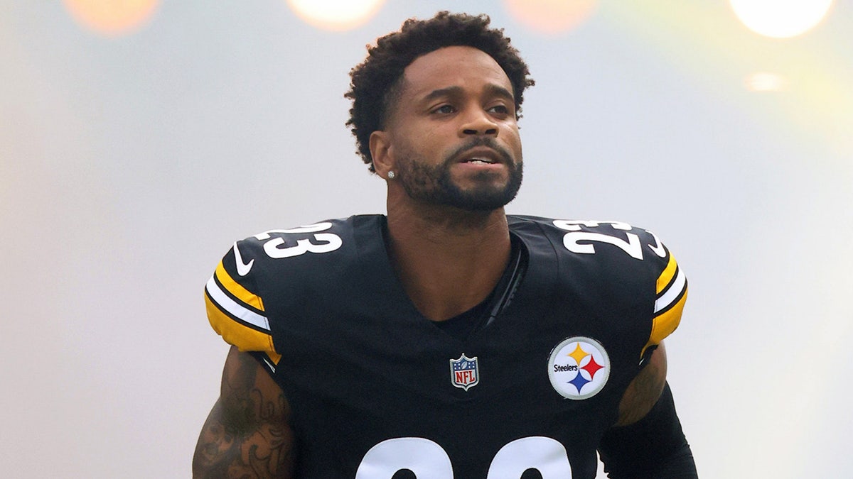 Darius Slay enters the field