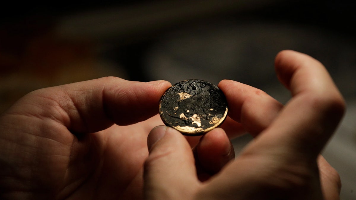 Gold coin found in discovery