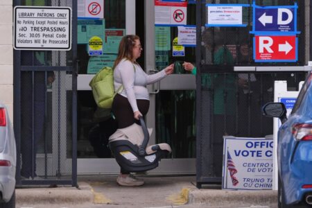 Voters are turned away in two Texas counties after change in primary rules