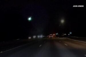 Dashcam video captures green fireball in Pacific Northwest sky