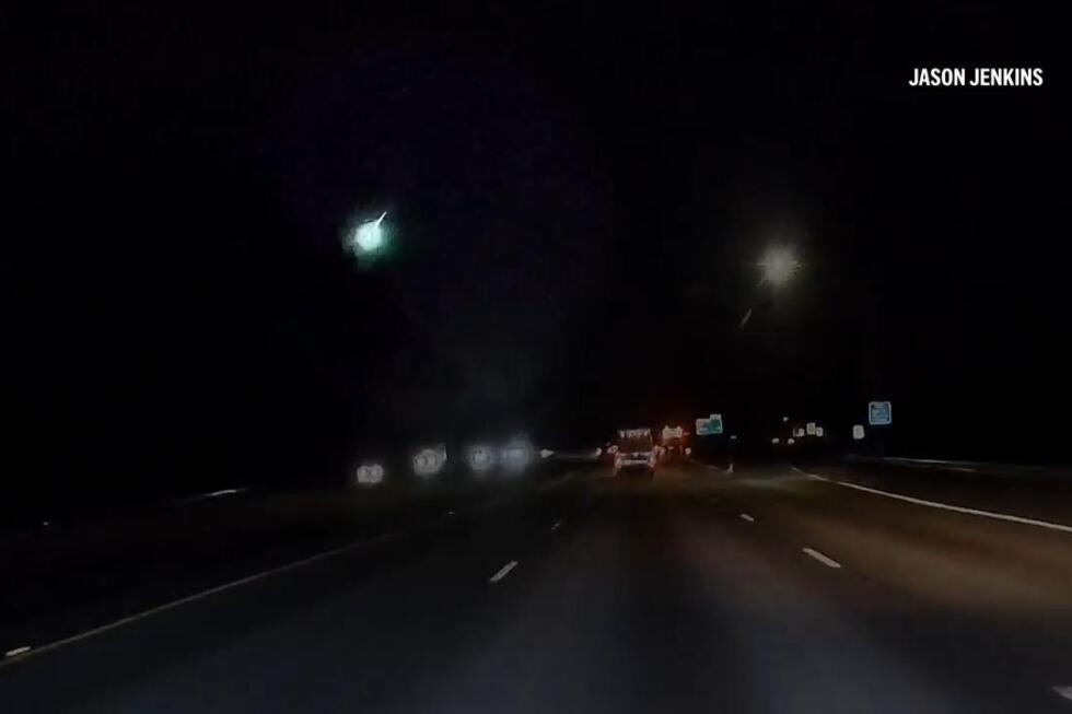 Dashcam video captures green fireball in Pacific Northwest sky