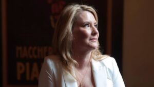 McCain daughter says she’s ‘trapped’ in family company