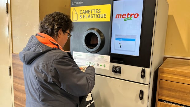 Bottle deposit machines are being removed from some Quebec grocery stores. Here’s why