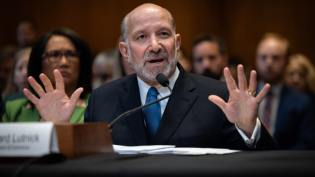 Howard Lutnick shuts down Dem questions over Jeffrey Epstein at budget hearing