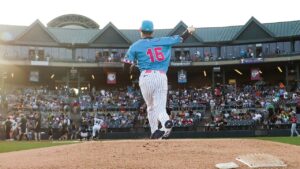 Minor league team plates 10 runs in one inning on just one hit, zero errors in frigid conditions