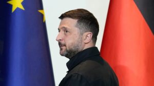 Zelenskyy insists Ukraine deserves full EU membership