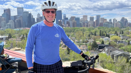 Vision problem leads to man’s stage 4 lung cancer diagnosis, new drug extends survival