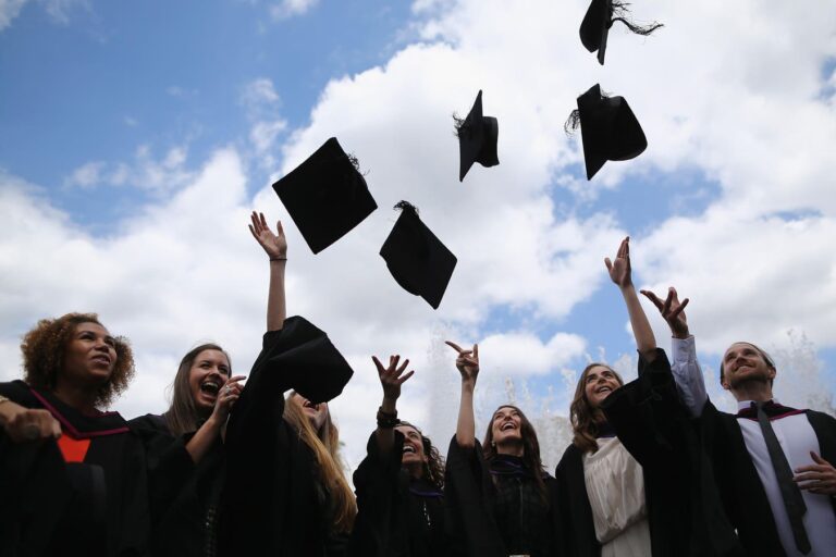 Here’s How Recent Grads Can Stand Out