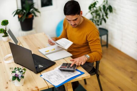 6 Top Low-Risk Investments To Make In 2026