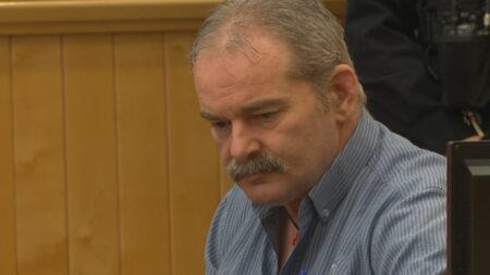 Crown questions why Dean Penney stayed in fake crime group if he was intimidated