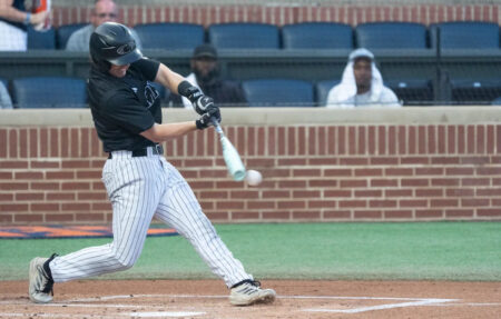 UW-Milwaukee’s Grant Ross gets homer thanks to ‘Canseco’ head bounce
