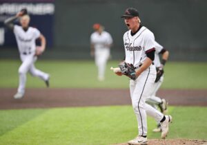 Moore dominates, Kentlake tops O’Dea to advance to 3A state championship game
