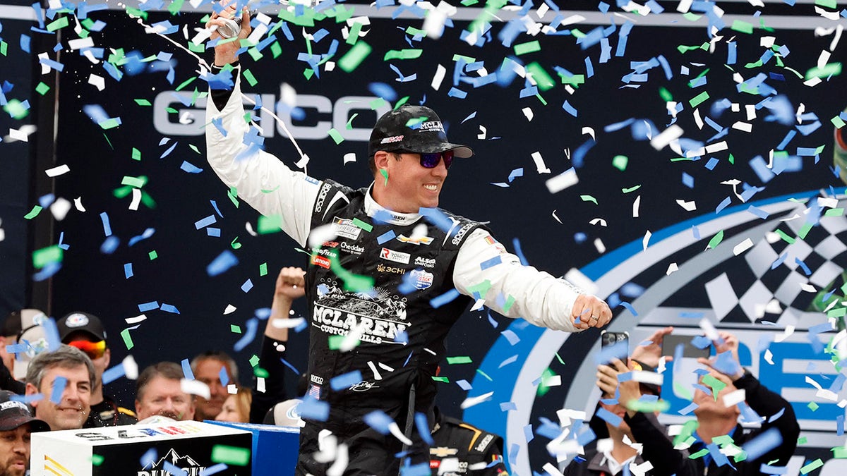 Kyle Busch in Victory Lane