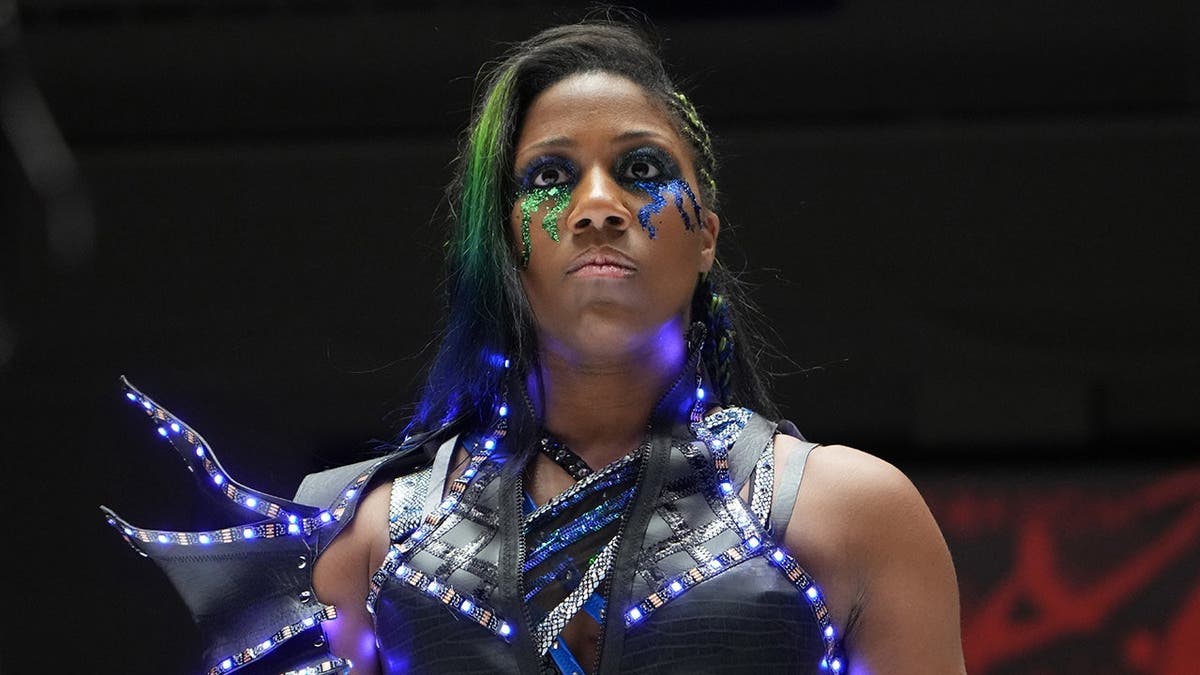 Athena entering the wrestling ring at Korakuen Hall in Tokyo