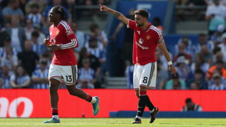 Roy Keane: Former Man United captain slams Bruno Fernandes on social media